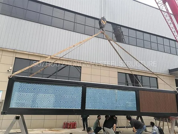 تصميم حوض سباحة الحاويات